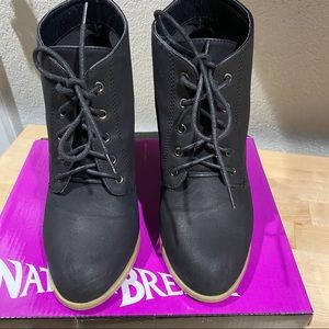 ‼️FINAL SALE‼️Nature Breeze Lace-Up Black Booties